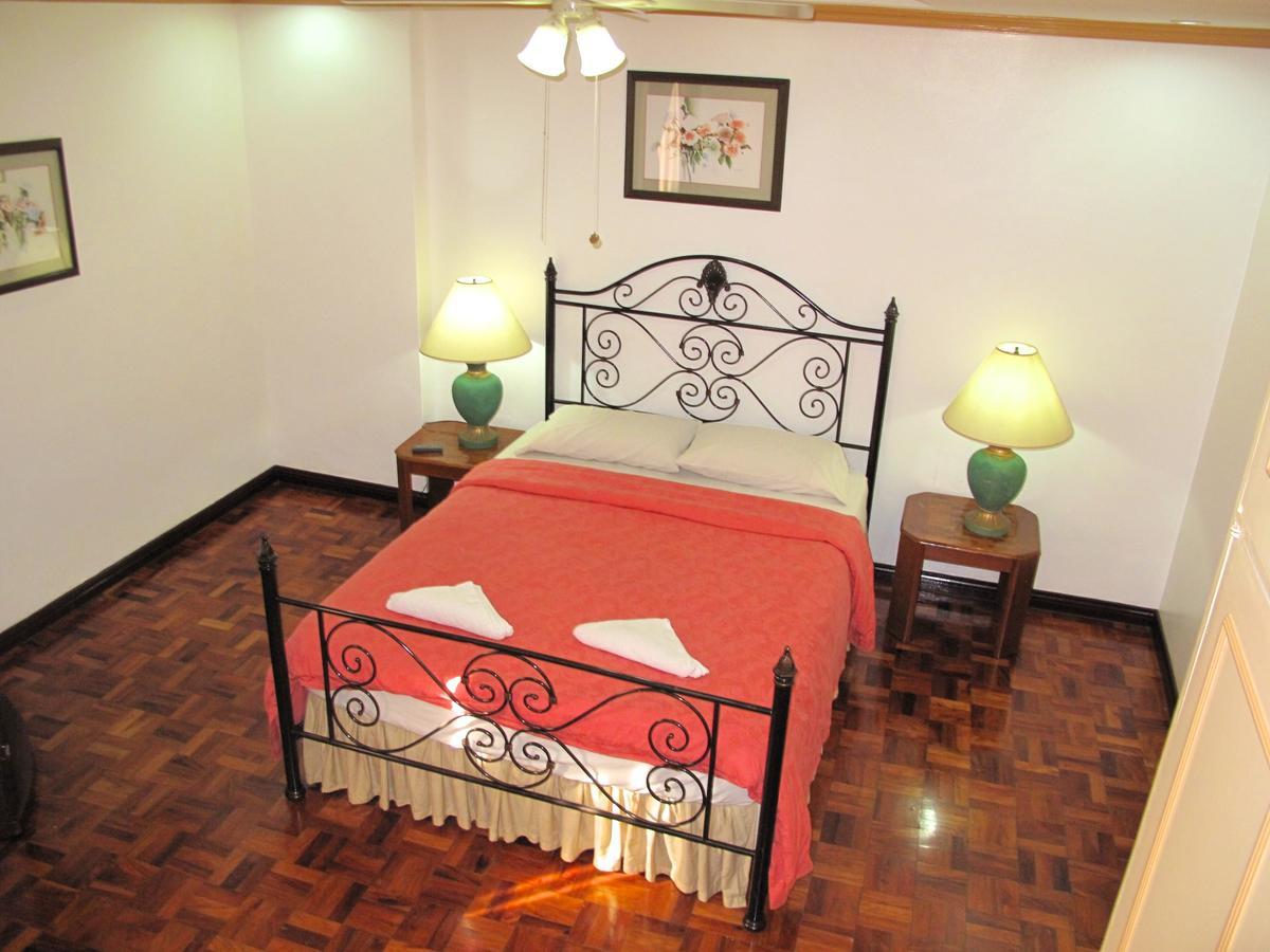 Makati Suites At Travelers Inn Makati City Luaran gambar