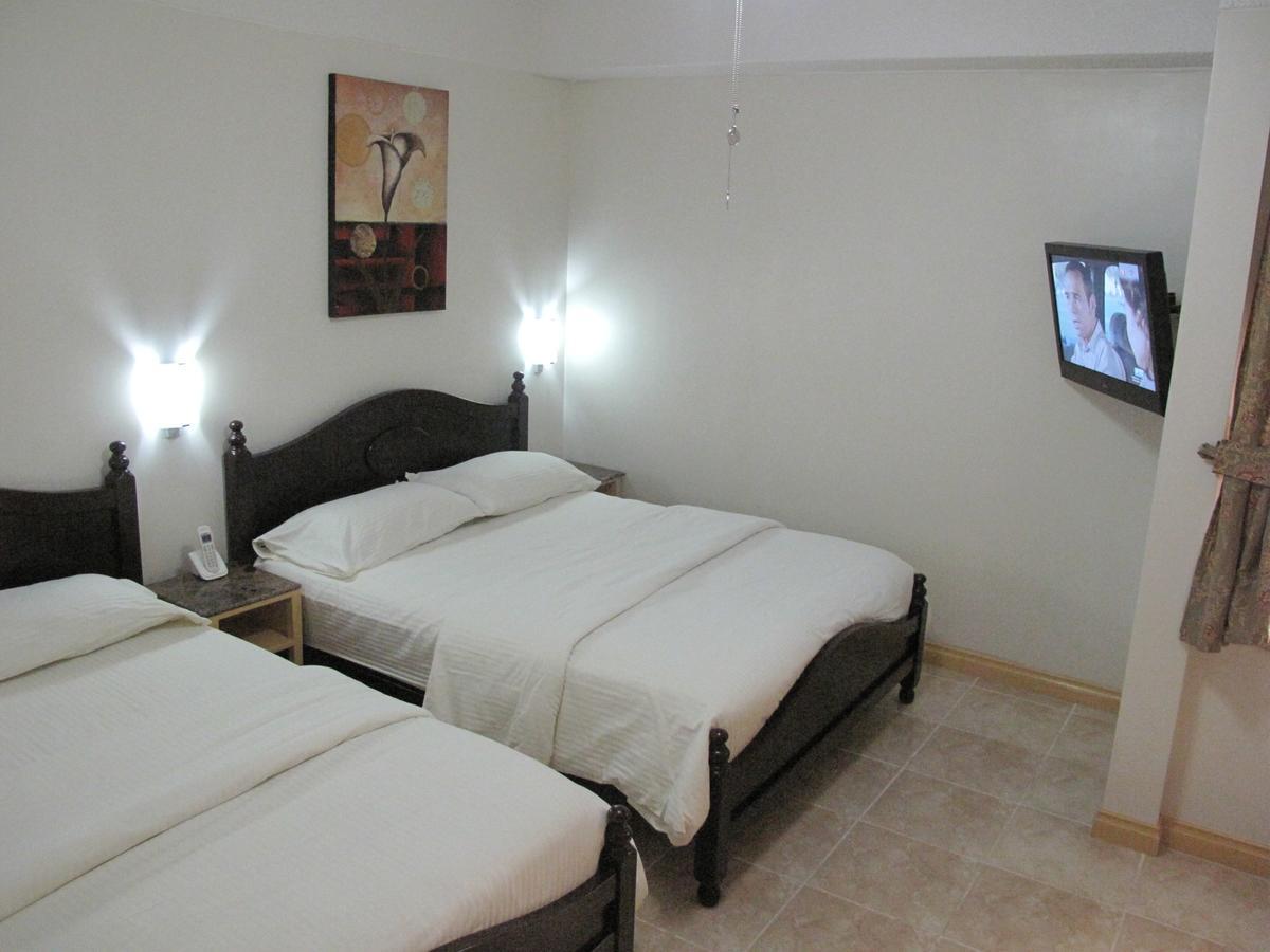 Makati Suites At Travelers Inn Makati City Luaran gambar